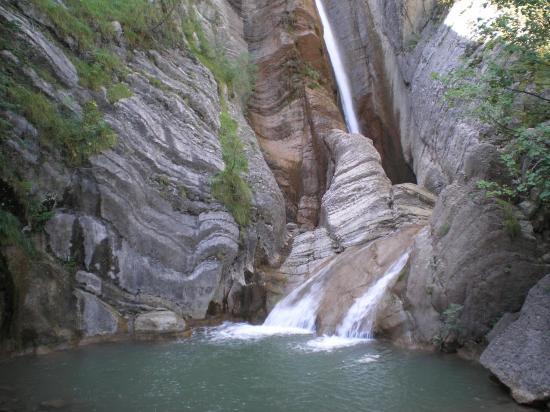 la cascade du Forest lacour (bayons)